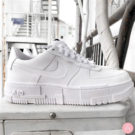 air force 1 Pixel white